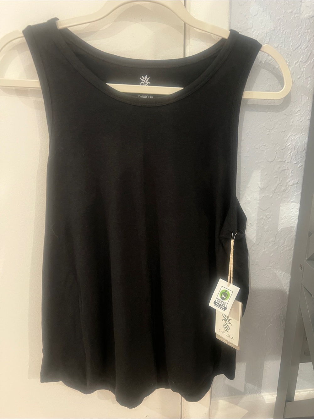Cariloha Black Scoop Neck Tank Top